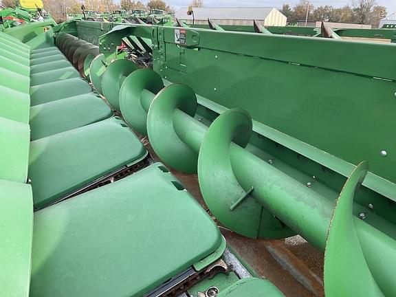 Image of John Deere C12R equipment image 4