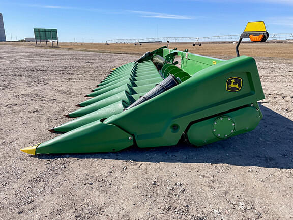 Image of John Deere C12R equipment image 3