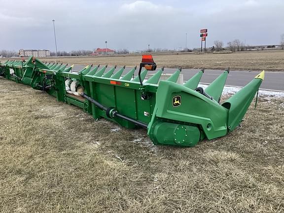 Image of John Deere C12R equipment image 3