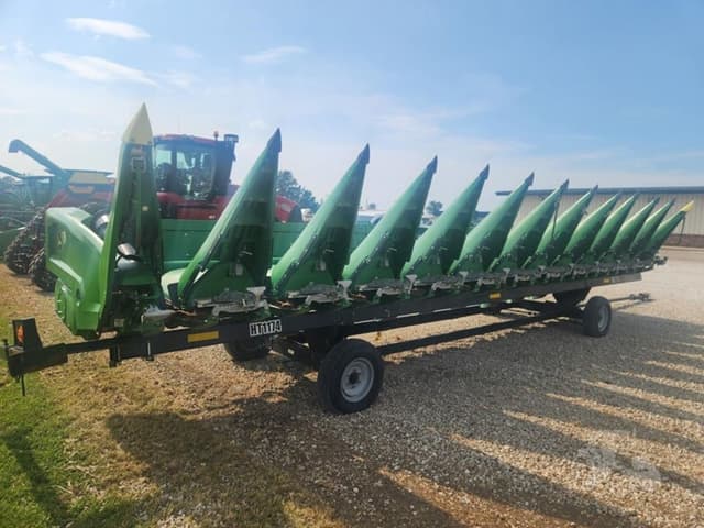 Image of John Deere C12R equipment image 1