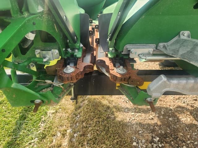 Image of John Deere C12R equipment image 4