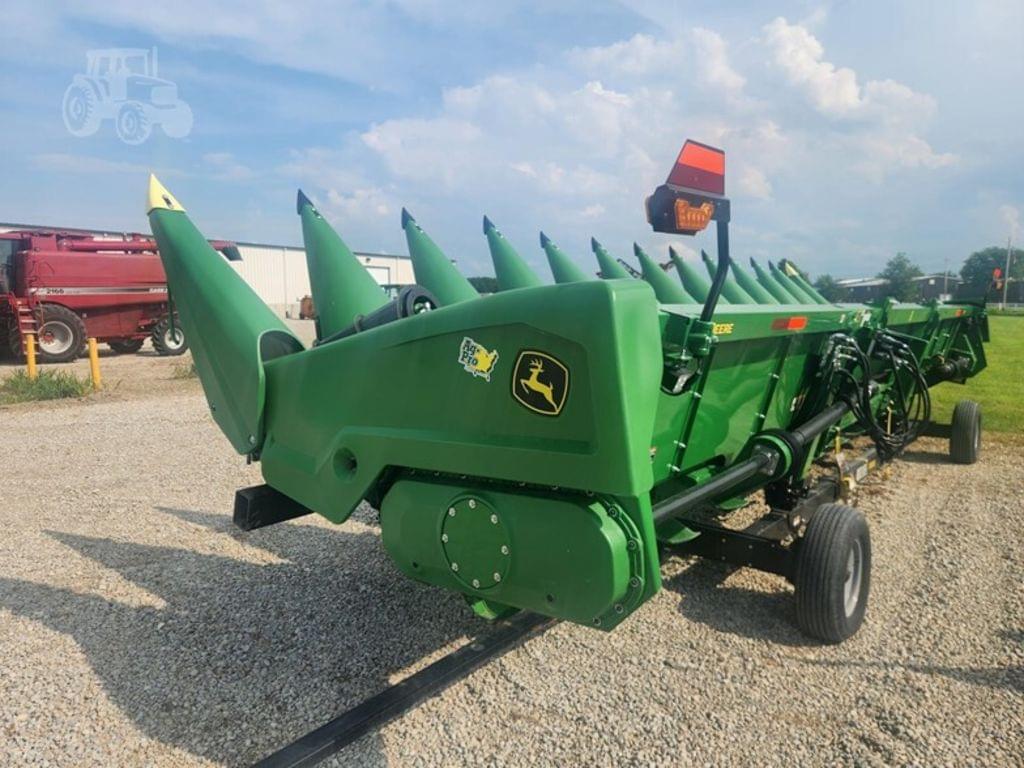 Image of John Deere C12R Primary image
