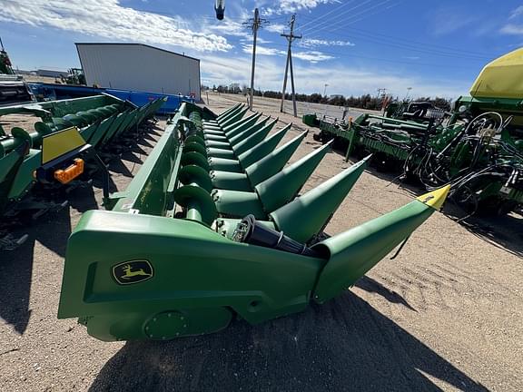 Image of John Deere C12R Primary image