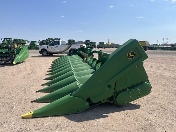 Main image John Deere C12R