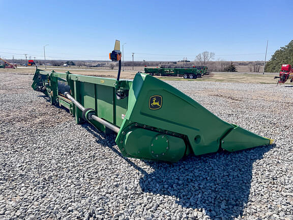 Image of John Deere C12R equipment image 4