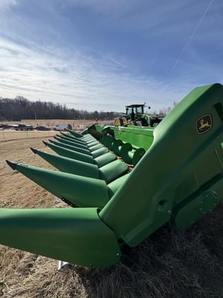 Main image John Deere C12R