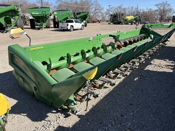 Image of John Deere C12R equipment image 3