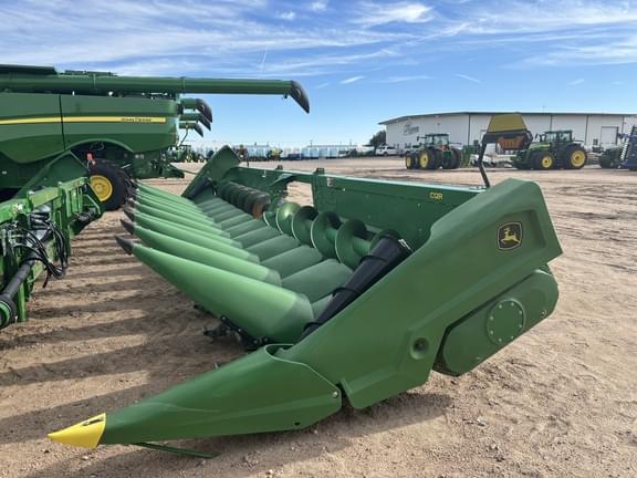 Image of John Deere C12R equipment image 1