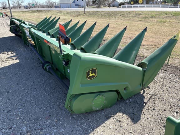 Image of John Deere C12R equipment image 2