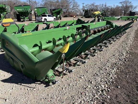 Image of John Deere C12R equipment image 3