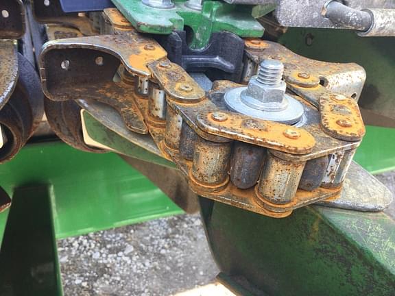 Image of John Deere C12R equipment image 4