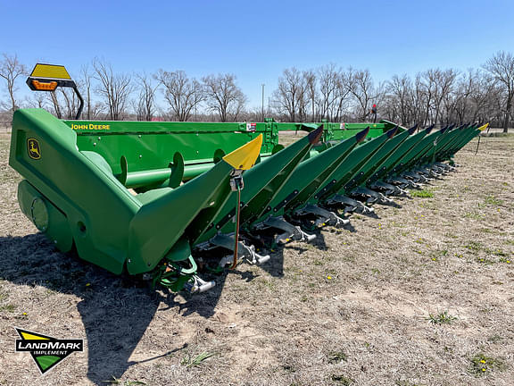 Image of John Deere C12R equipment image 2