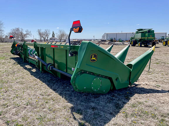 Image of John Deere C12R equipment image 4