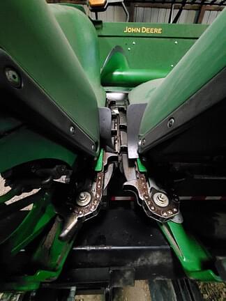 Image of John Deere C12R equipment image 3