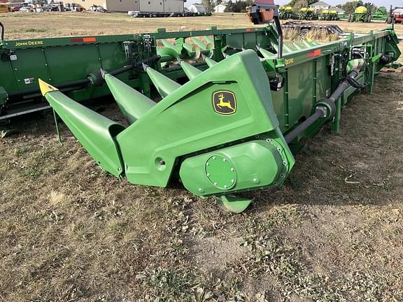 Image of John Deere C12R equipment image 4