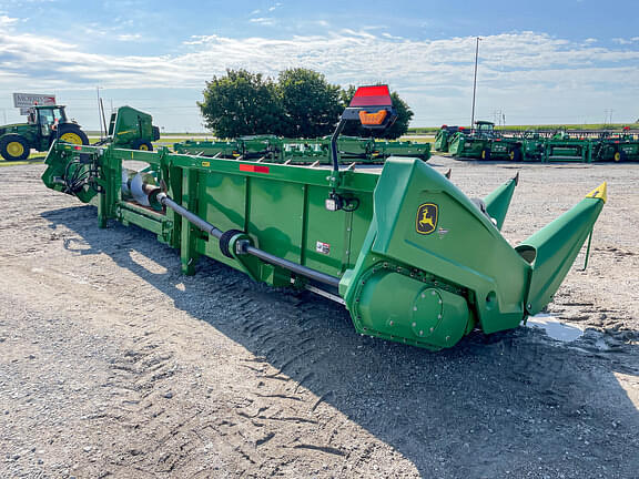 Image of John Deere C12R equipment image 4