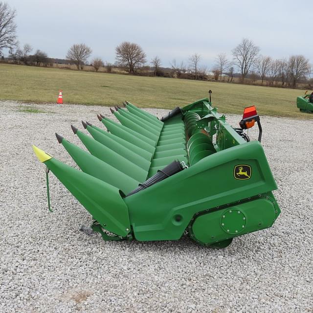 Image of John Deere C12R equipment image 2