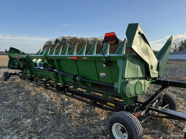Image of John Deere C12R equipment image 4