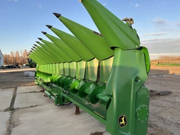 Main image John Deere C16F