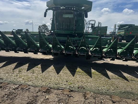 Image of John Deere C16F equipment image 2