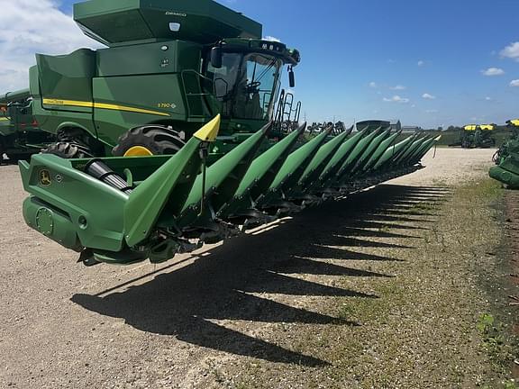 Image of John Deere C16F equipment image 3