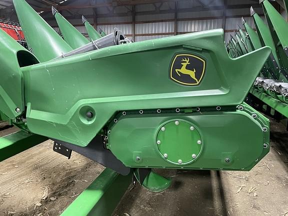 Image of John Deere C16F equipment image 1