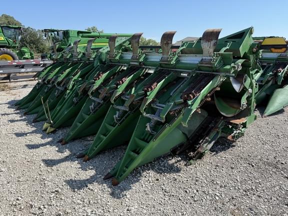Image of John Deere C16F equipment image 2