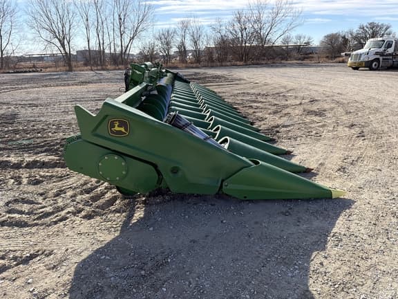 Image of John Deere C16F equipment image 2
