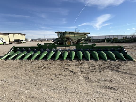 Image of John Deere C16F equipment image 1