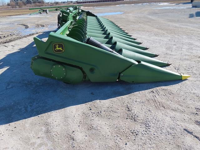 Image of John Deere C16F equipment image 3