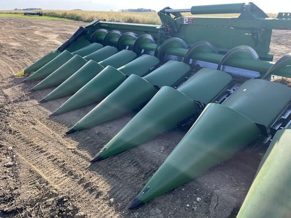 Image of John Deere C16F equipment image 1