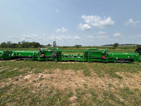 Image of John Deere C16F equipment image 4