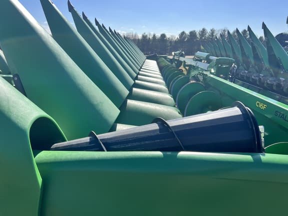 Image of John Deere C16F equipment image 2