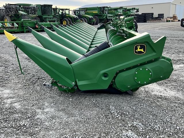 Image of John Deere C16F equipment image 1