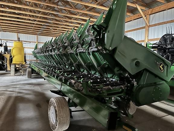 Image of John Deere C16F equipment image 1