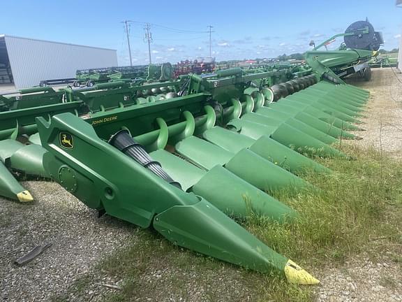 Image of John Deere C16F equipment image 2