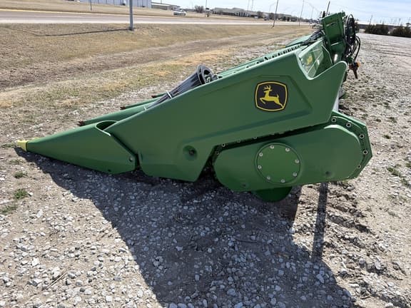 Image of John Deere C16F equipment image 3