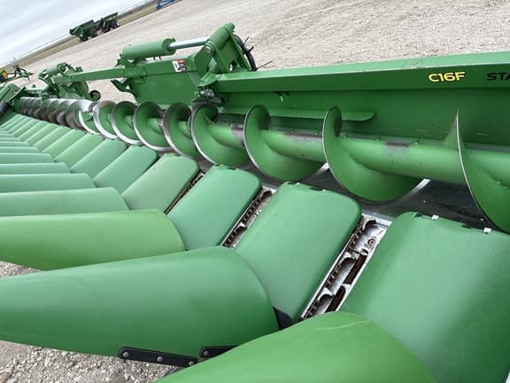 Image of John Deere C16F equipment image 3