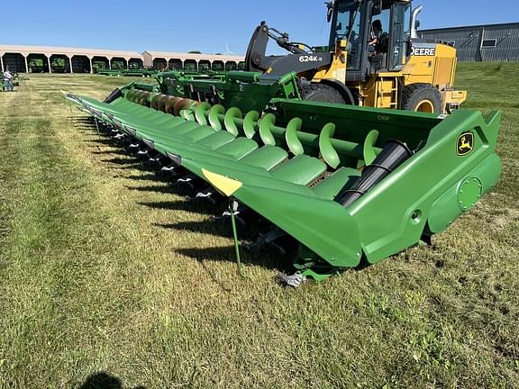 Image of John Deere C16F equipment image 3