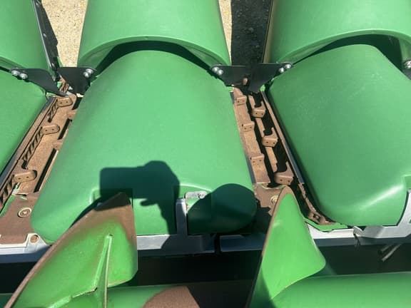 Image of John Deere C16F equipment image 4
