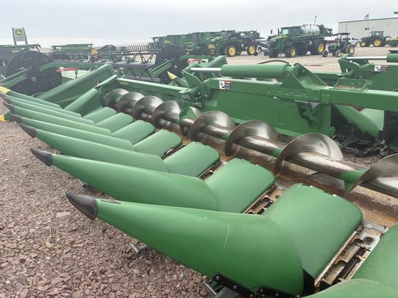 Image of John Deere C16F equipment image 3
