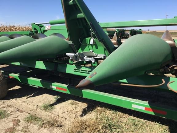 Image of John Deere C16F equipment image 3