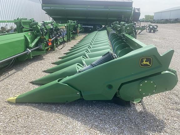 Image of John Deere C16F equipment image 1