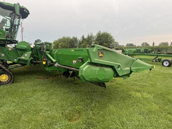 Image of John Deere C16F equipment image 3