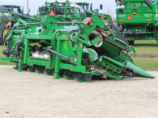 Image of John Deere C16F equipment image 3