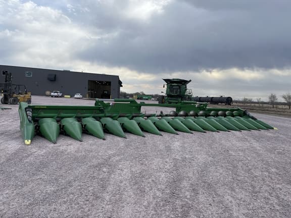 Image of John Deere C16F equipment image 1