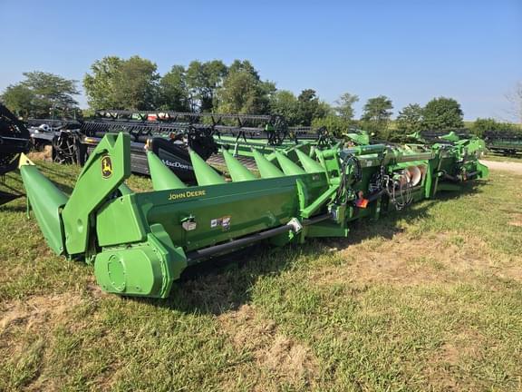 Image of John Deere C16F equipment image 1