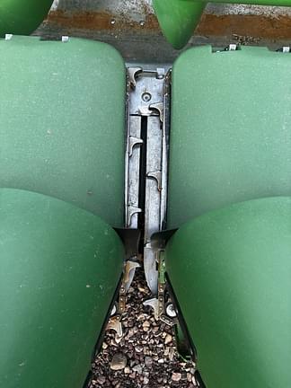 Image of John Deere C16R equipment image 1