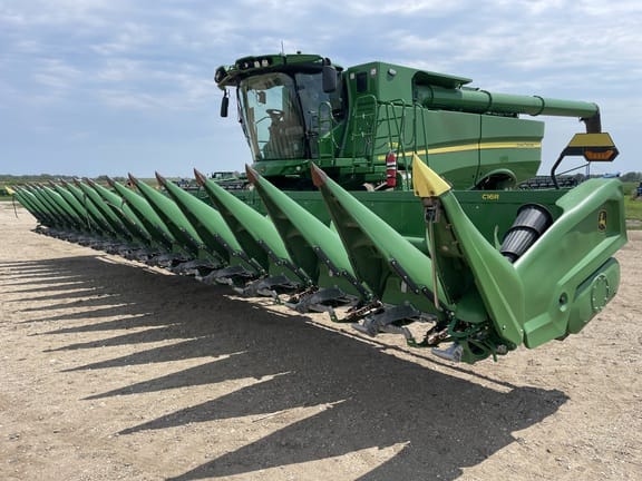 Main image John Deere C16R