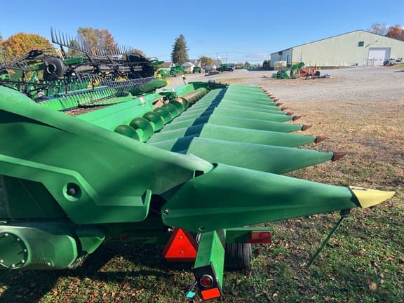 Image of John Deere C16R equipment image 1